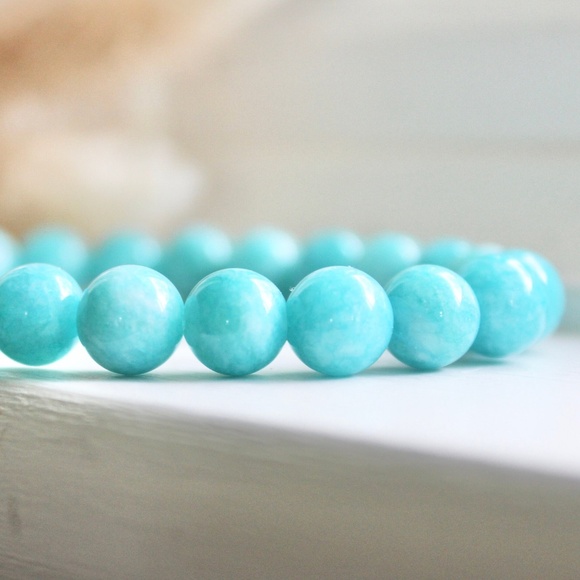 Blue Jade Gemstone Chakra Balancing Energy Bracelet - Picture 1 of 3